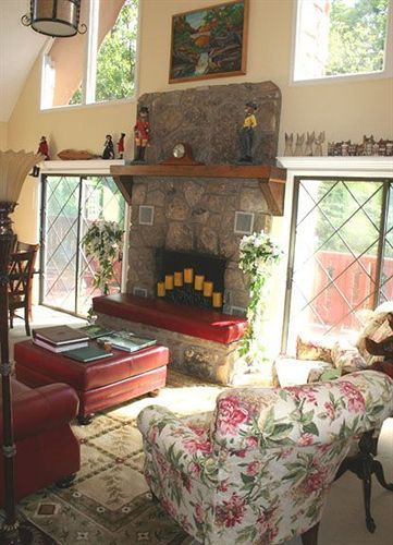 The Foxtrot Bed And Breakfast Гатлинбург Экстерьер фото