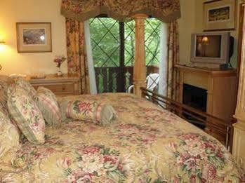 The Foxtrot Bed And Breakfast Гатлинбург Экстерьер фото