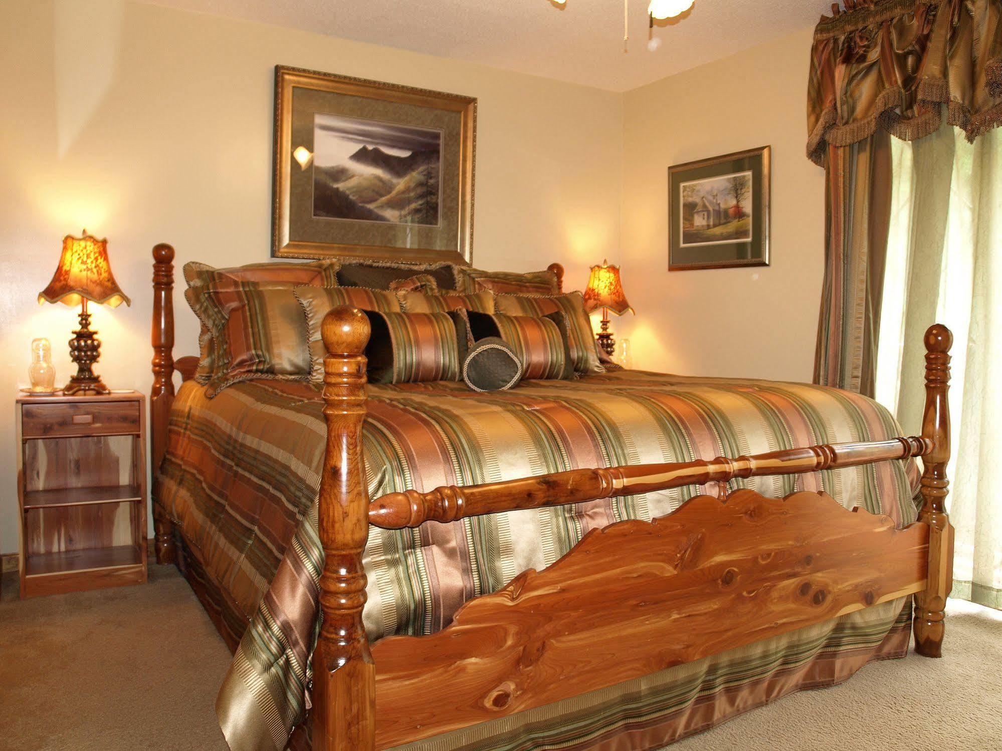 The Foxtrot Bed And Breakfast Гатлинбург Экстерьер фото